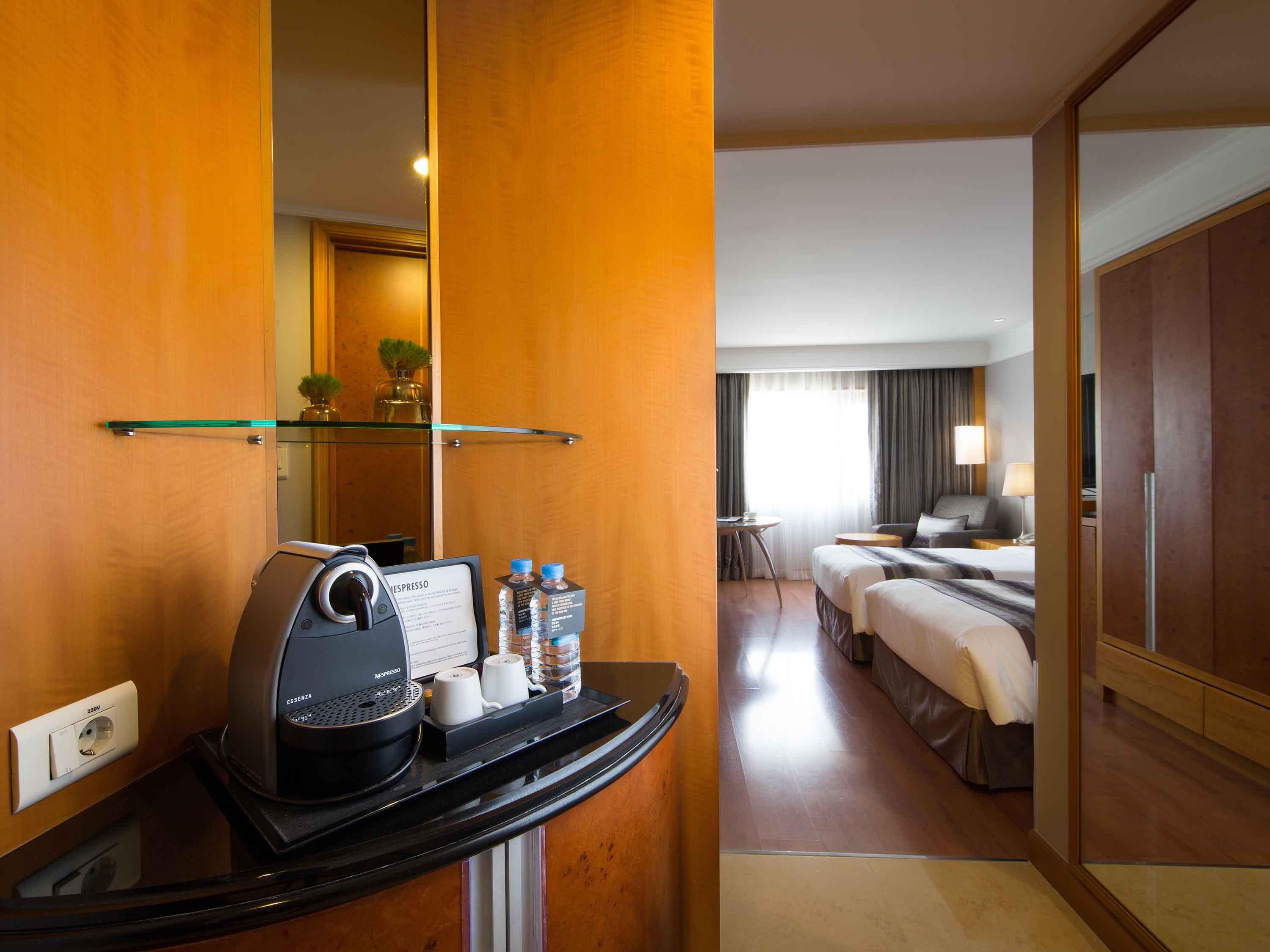 The Ambassador - A Pullman 5*